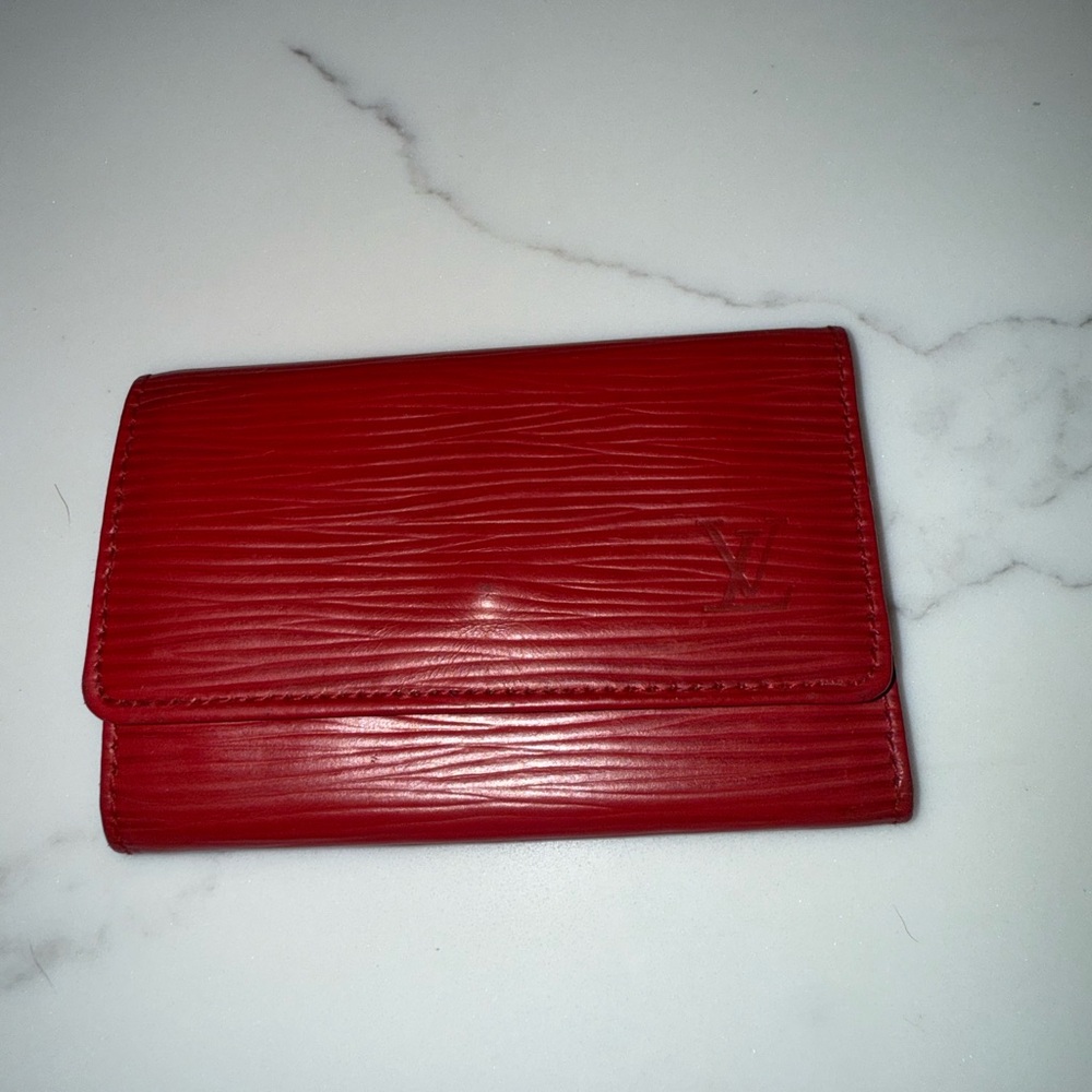 Authentic Louis Vuitton Epi red leather 6 ring key holder/cardholder